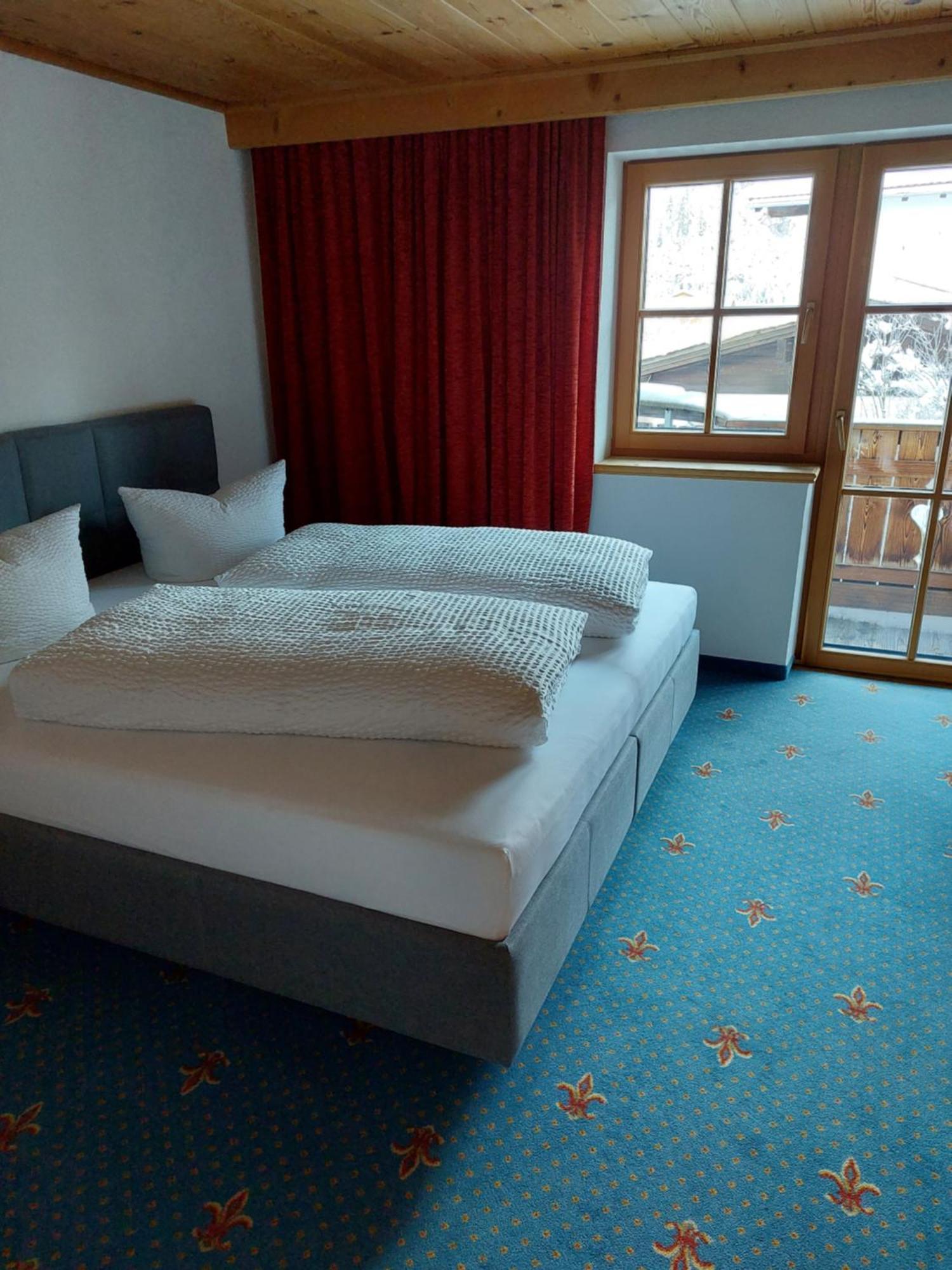 Foersterhaus Daire Holzgau Dış mekan fotoğraf